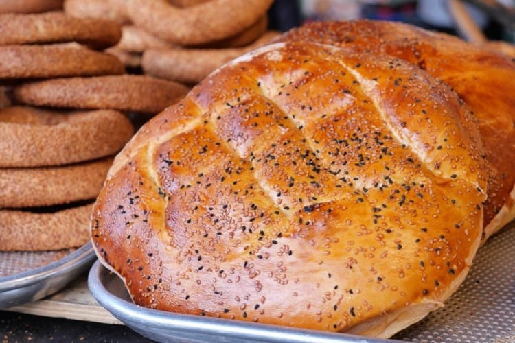 “نادي ديما للطبخ” بأسلوبها الخاص .. الطريقة الصحيحة للخبز التركي !!