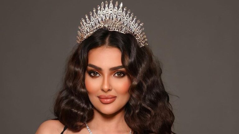 خطفت الأنظار بإطلالتها الجديدة .. ملكة جمال السعودية رومي القحطاني ترتدي الحجاب