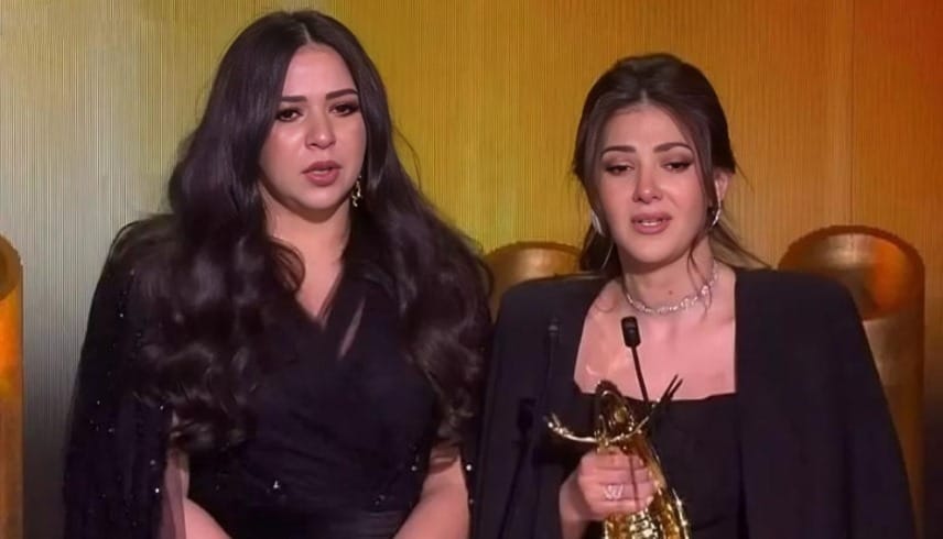 تأثرها العميق " إيمي سمير غانم تبكي بسبب أغنية شقيقتها 1 تأثرها العميق " إيمي سمير غانم تبكي بسبب أغنية شقيقتها
