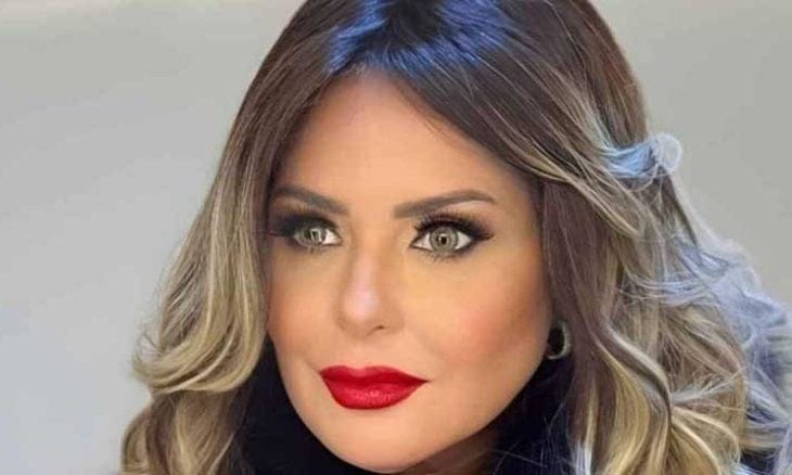“كوكب الشرق “صابرين تكشف عن اتصال منى زكي بها ورغبتها في العمل مع “الزعيم”