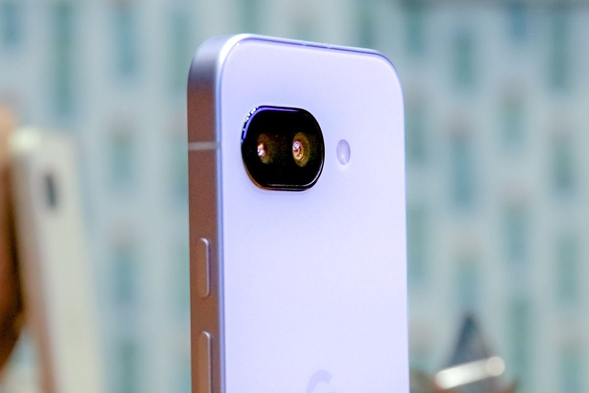 Pixel 9a: هاتف متوسط المواصفات بسعر مميز 1 Pixel 9a: هاتف متوسط المواصفات بسعر مميز