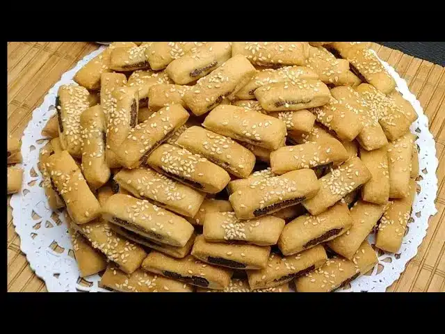 طريقة تحضير القراقيش السادة في المنزل بكل سهولة.. طعم شهي ونتيجة مضمونة 1 طريقة تحضير القراقيش السادة في المنزل بكل سهولة.. طعم شهي ونتيجة مضمونة