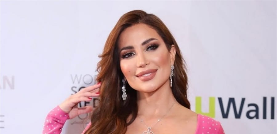 بعد الكشف عن هوية زوجها رجل الأعمال .. نسرين طافش تستمتع بوقتها مع زوجها 1 بعد الكشف عن هوية زوجها رجل الأعمال .. نسرين طافش تستمتع بوقتها مع زوجها