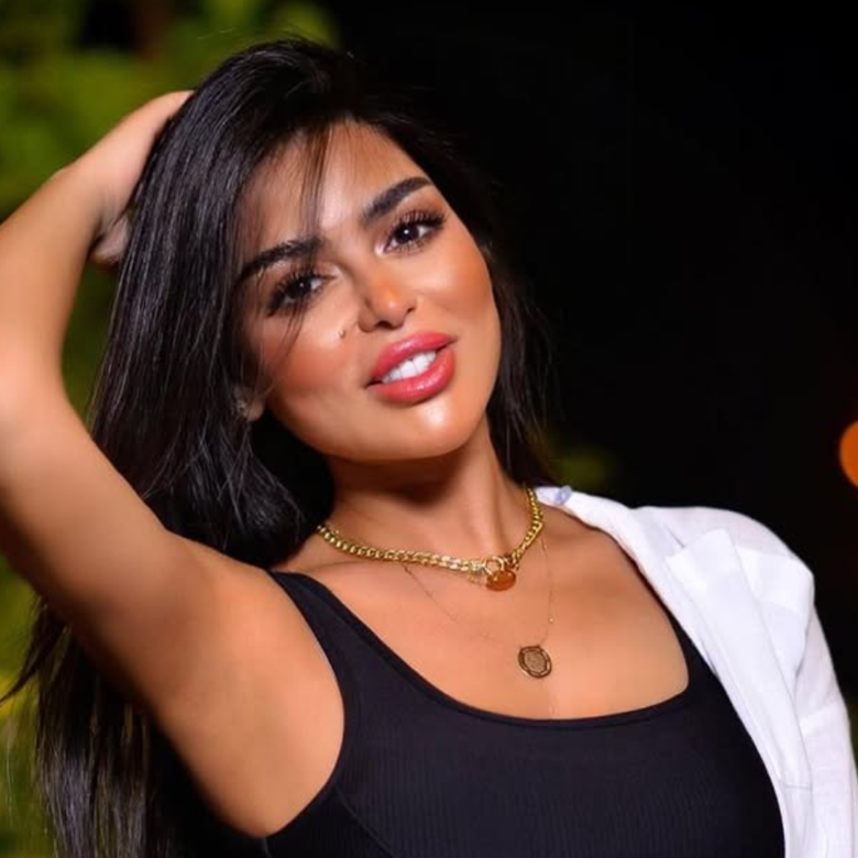 بلوغر مشهورة تكشف أسراراً لأول مرة عن علاقتها بتامر حسني 1 بلوغر مشهورة تكشف أسراراً لأول مرة عن علاقتها بتامر حسني