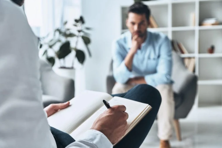ظاهرة جديدة وحديثة في العلاج النفسي.. حديث أكثر وأدوية أقل 1 ظاهرة جديدة وحديثة في العلاج النفسي.. حديث أكثر وأدوية أقل