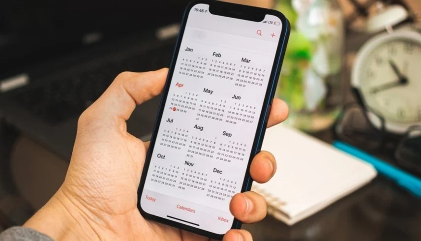 اختفاء 10 أيام من تقويم آيفون يثير حيرة المستخدمين: سر تاريخي غيّر الزمن! 1 اختفاء 10 أيام من تقويم آيفون يثير حيرة المستخدمين: سر تاريخي غيّر الزمن!