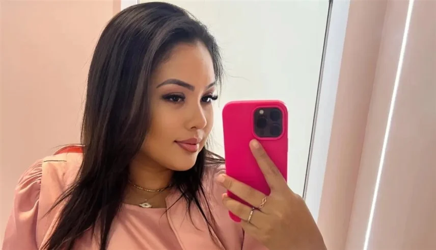 مأساة بعد جراحة للسمنة.. وفاة غامضة لمؤثرة تجميل تهز جمهورها 1 مأساة بعد جراحة للسمنة.. وفاة غامضة لمؤثرة تجميل تهز جمهورها