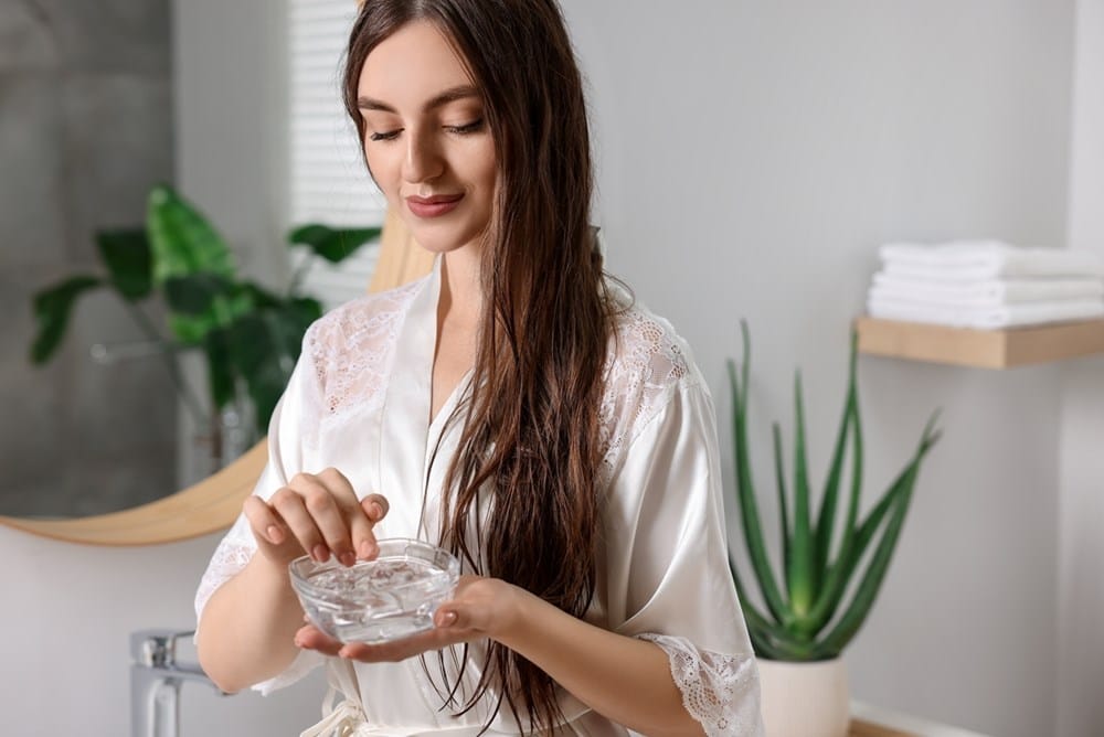 طرق بسيطة ومذهلة لإطالة شعركِ.. وجعله حريرياً أكثر 1 طرق بسيطة ومذهلة لإطالة شعركِ.. وجعله حريرياً أكثر