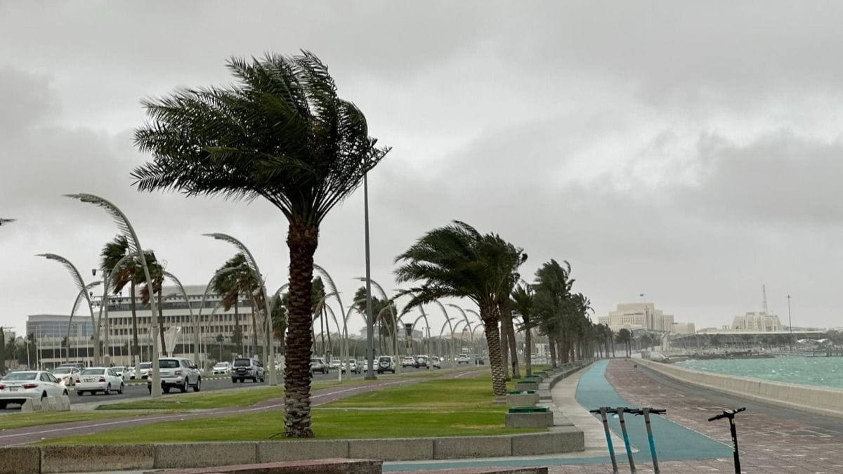 الأرصاد تحذر: أمطار رعدية ورياح قوية على الرياض ومكة والمدينة