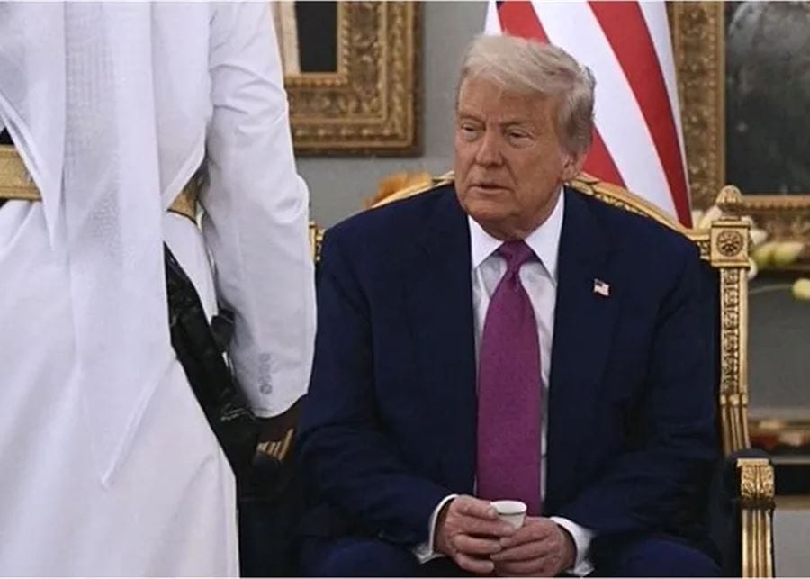 ترامب وكوب القهوة: هل خالف مبادئه في الرياض؟ 1 ترامب وكوب القهوة: هل خالف مبادئه في الرياض؟