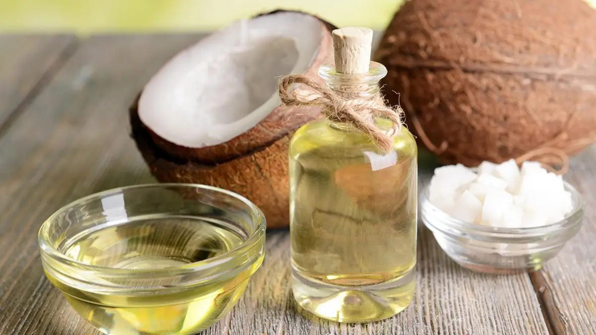 زيت جوز الهند: سر النكهة الاستوائية التي يخفيها عنك أشهر الطهاه! 1 زيت جوز الهند: سر النكهة الاستوائية في وصفاتك!