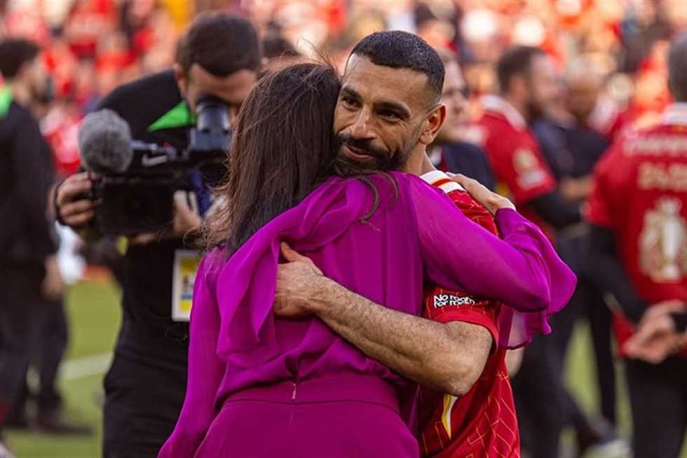 ما القصة وراء صورة محمد صلاح وليندا بيتزوتي التي أثارت الغضب؟ 1 ما القصة وراء صورة محمد صلاح وليندا بيتزوتي التي أثارت الغضب؟