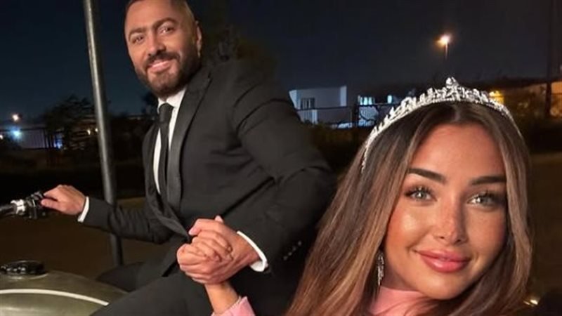 أطلالة ساحرة.. هنا الزاهد تروّج لفيلمها الجديد بصور رومانسية