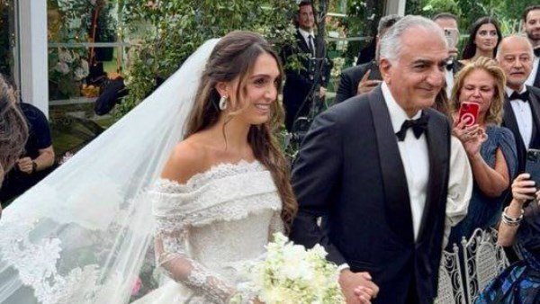 زواج حفيدة شاه إيران يتحول إلى حدث سياسي ناري